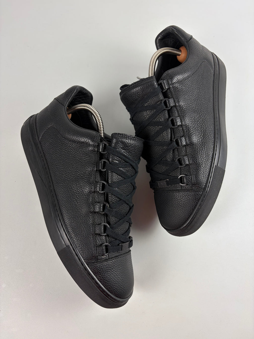 Balenciaga arena low - eu 41 / us 8 - black