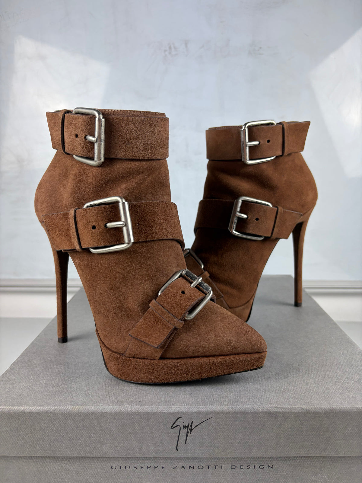 Giuseppe Zanotti ‘Emy’ suede ankle boots - eu 37.5 / us 7.5 / uk 4.5 - brown