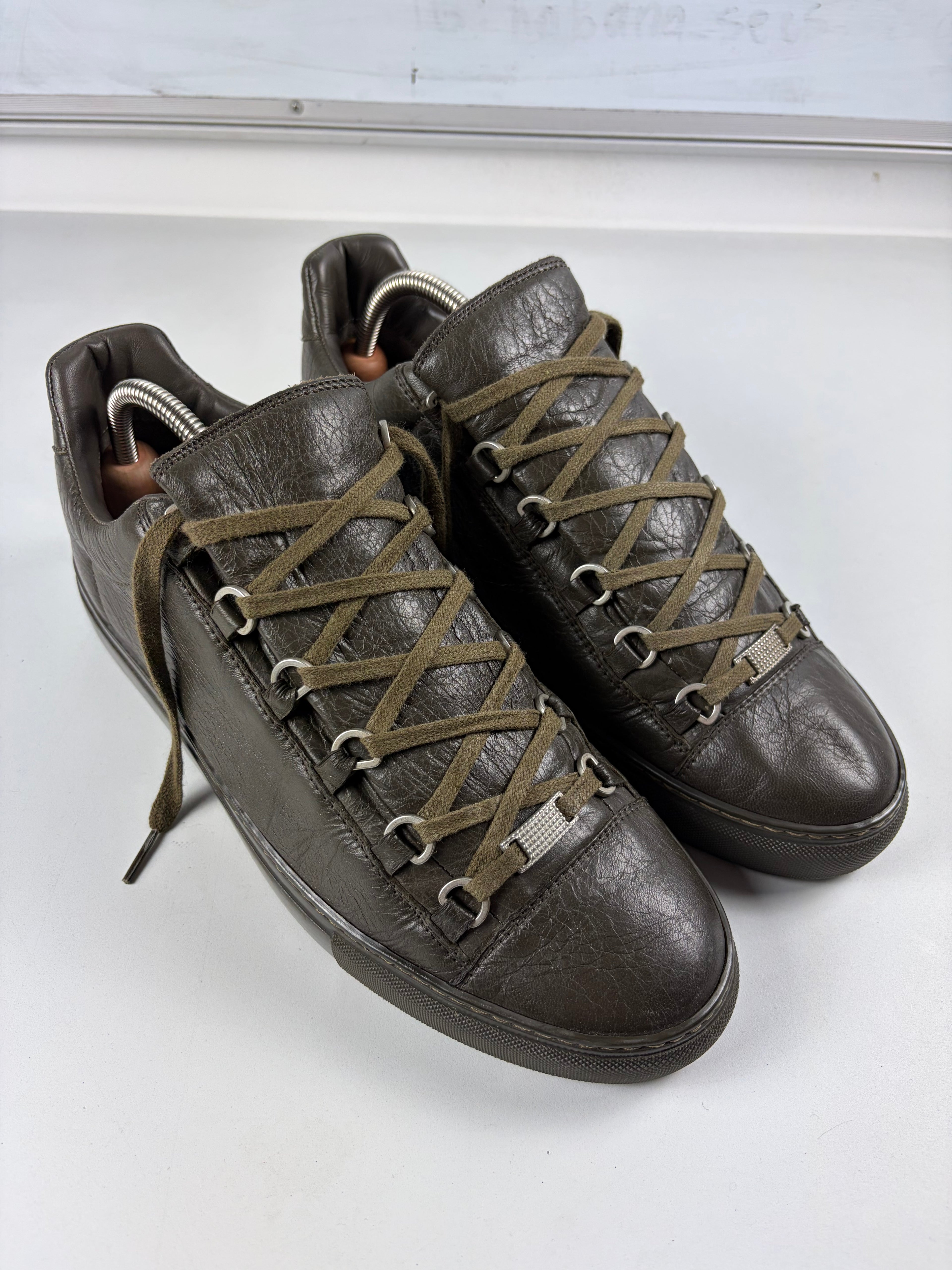 Balenciaga arena low - eu 43 / us 10 - military green