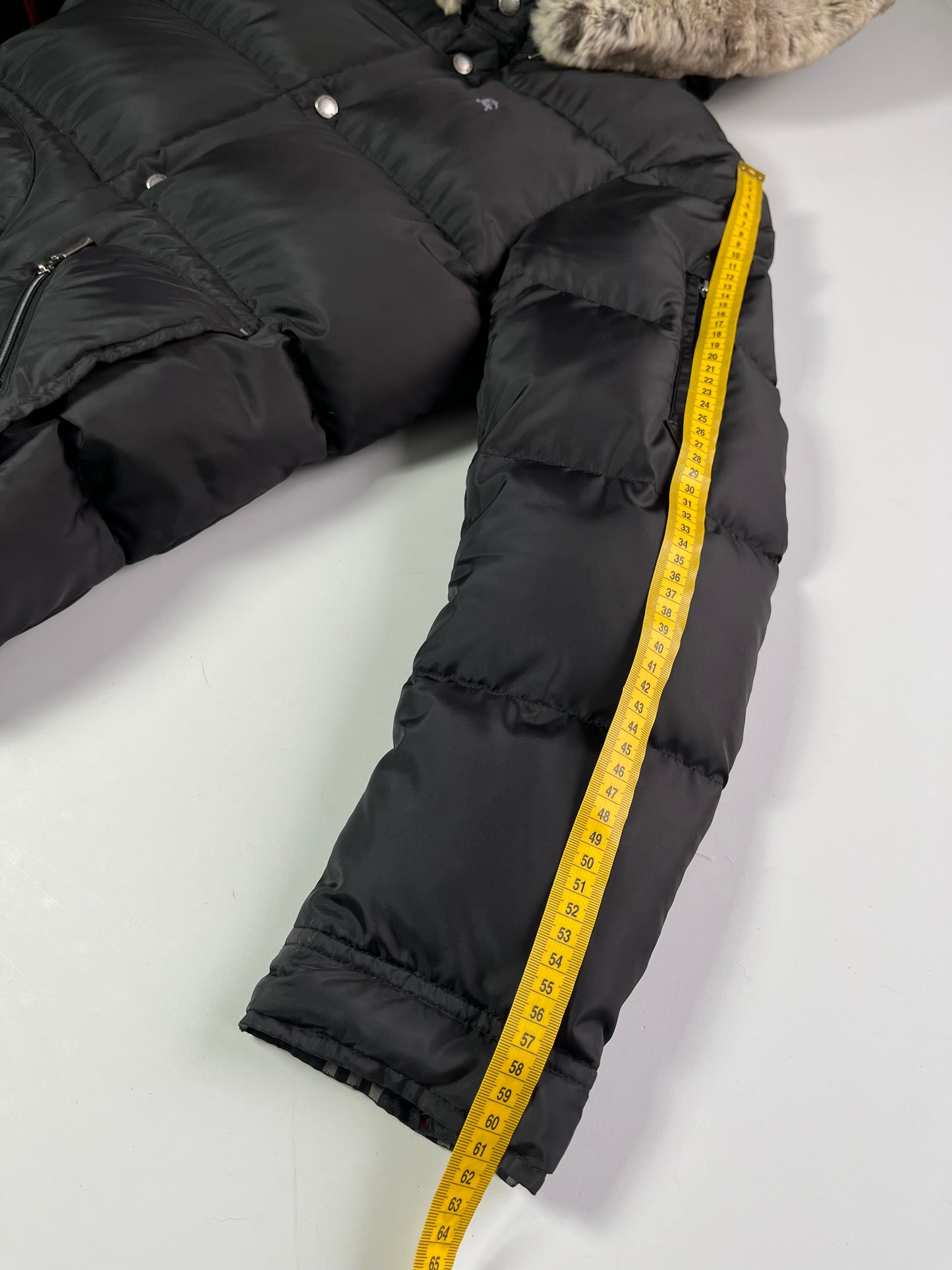 00’s BURBERRY made in Japan real fur down jacket (S/M) - black