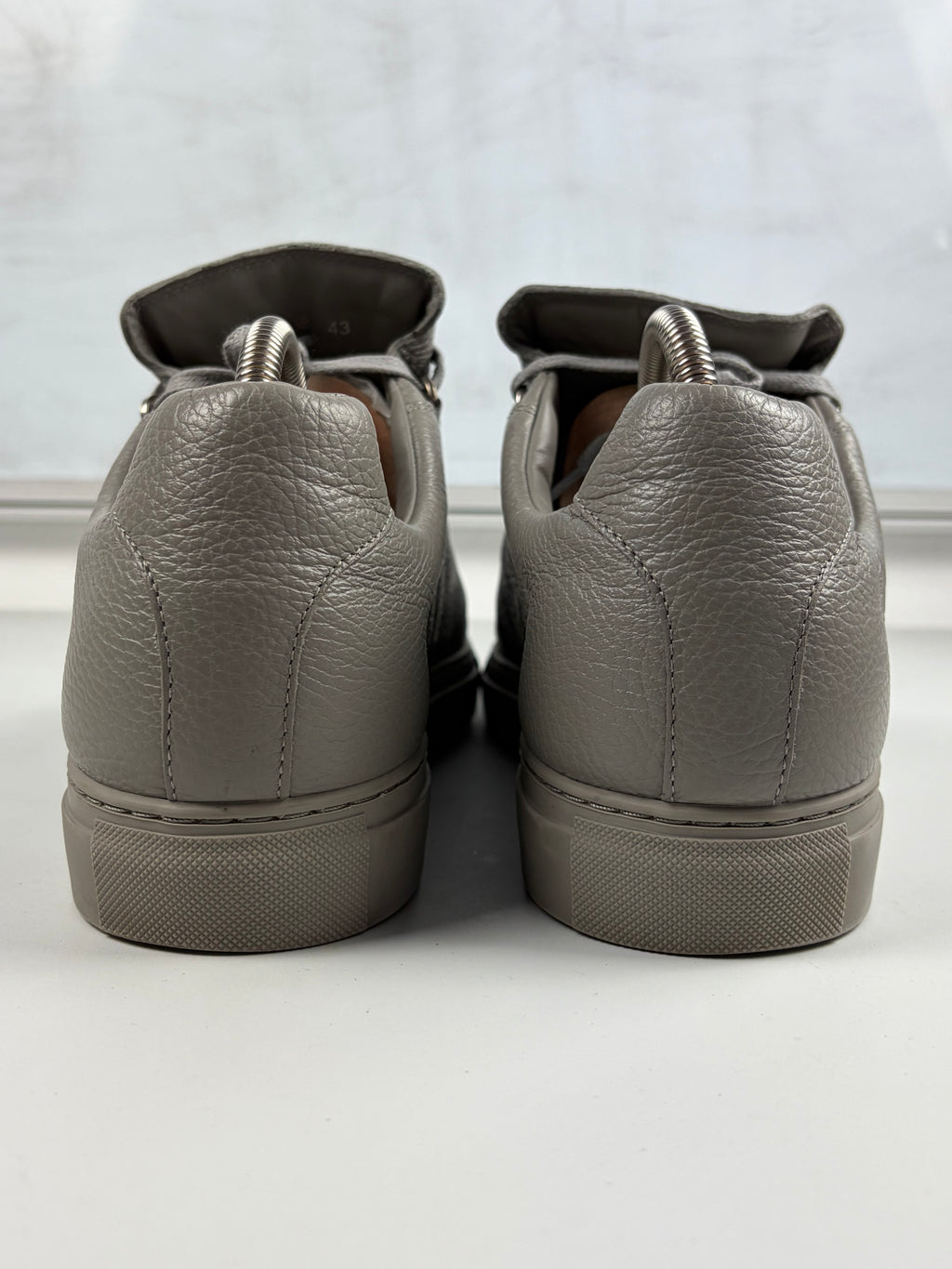 Balenciaga arena low - eu 43 / us 10 - grey