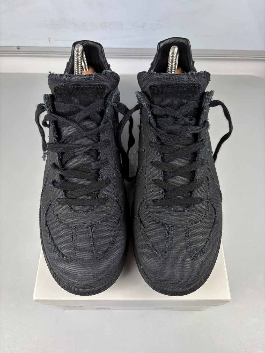 Maison Margiela Replica Distressed Coated-Canvas gats - eu44/us11/uk10.5