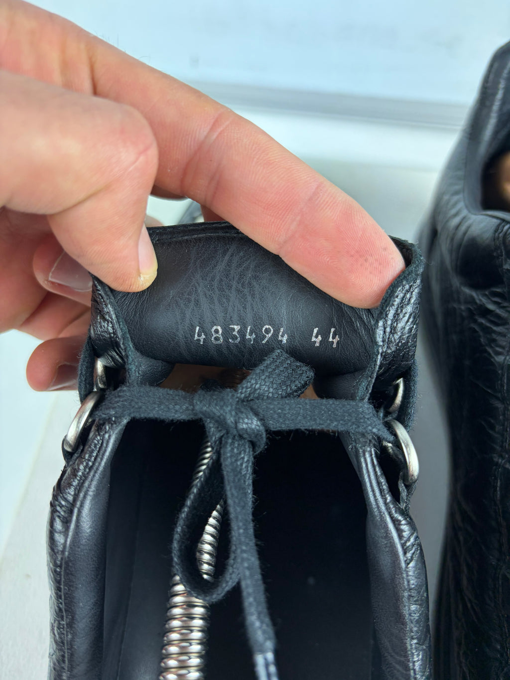 Balenciaga arena low grained leather - eu 44 / us 11 / uk 10 - black