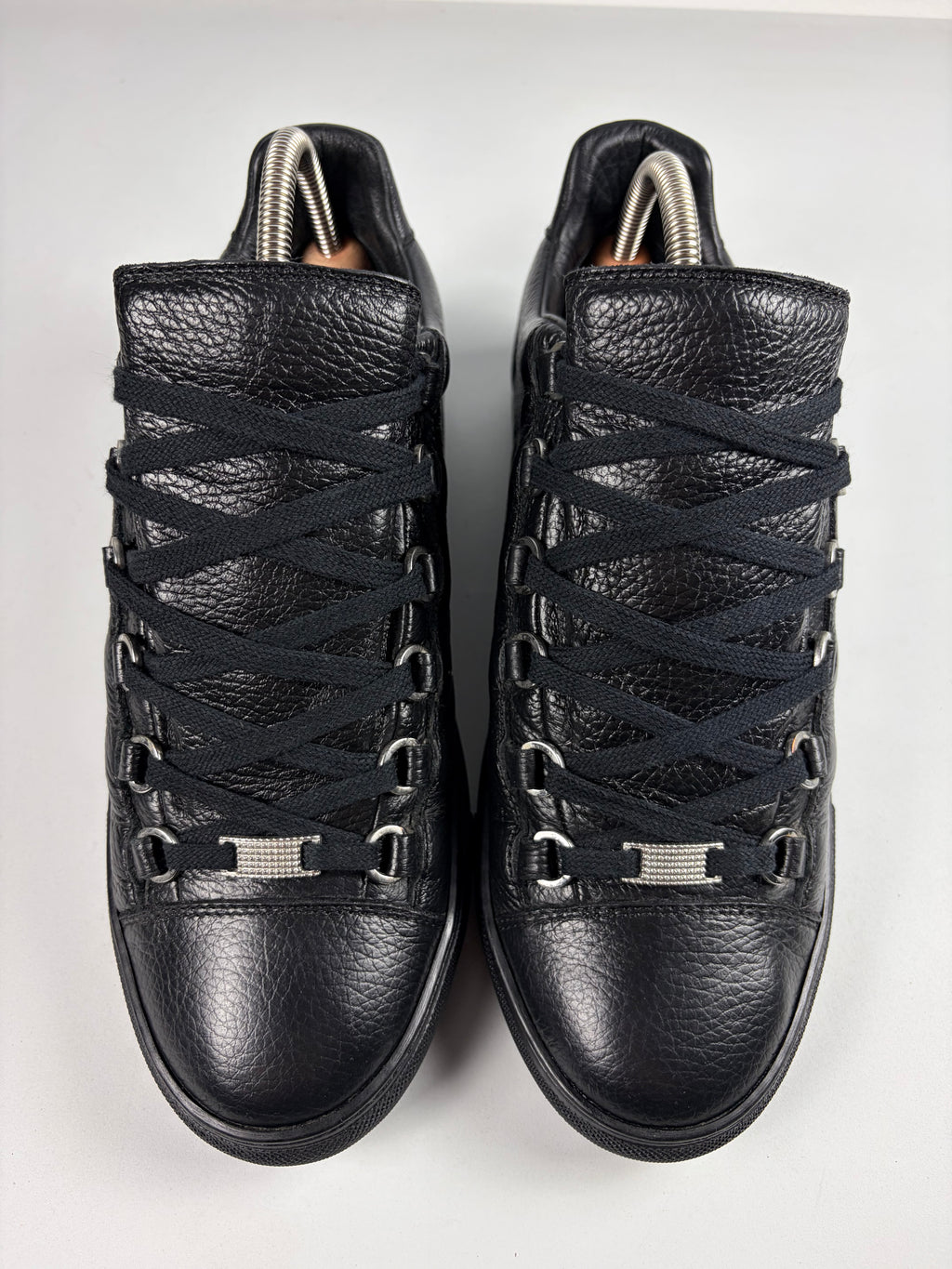 Balenciaga arena low - eu 41 / us 8 - black