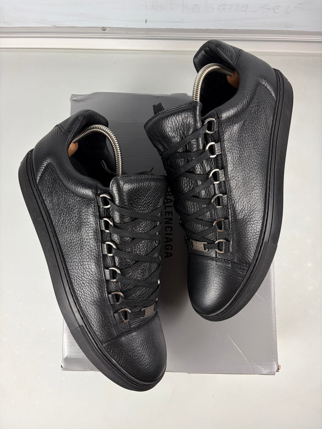 Balenciaga arena low - eu 43 / us 10 - black