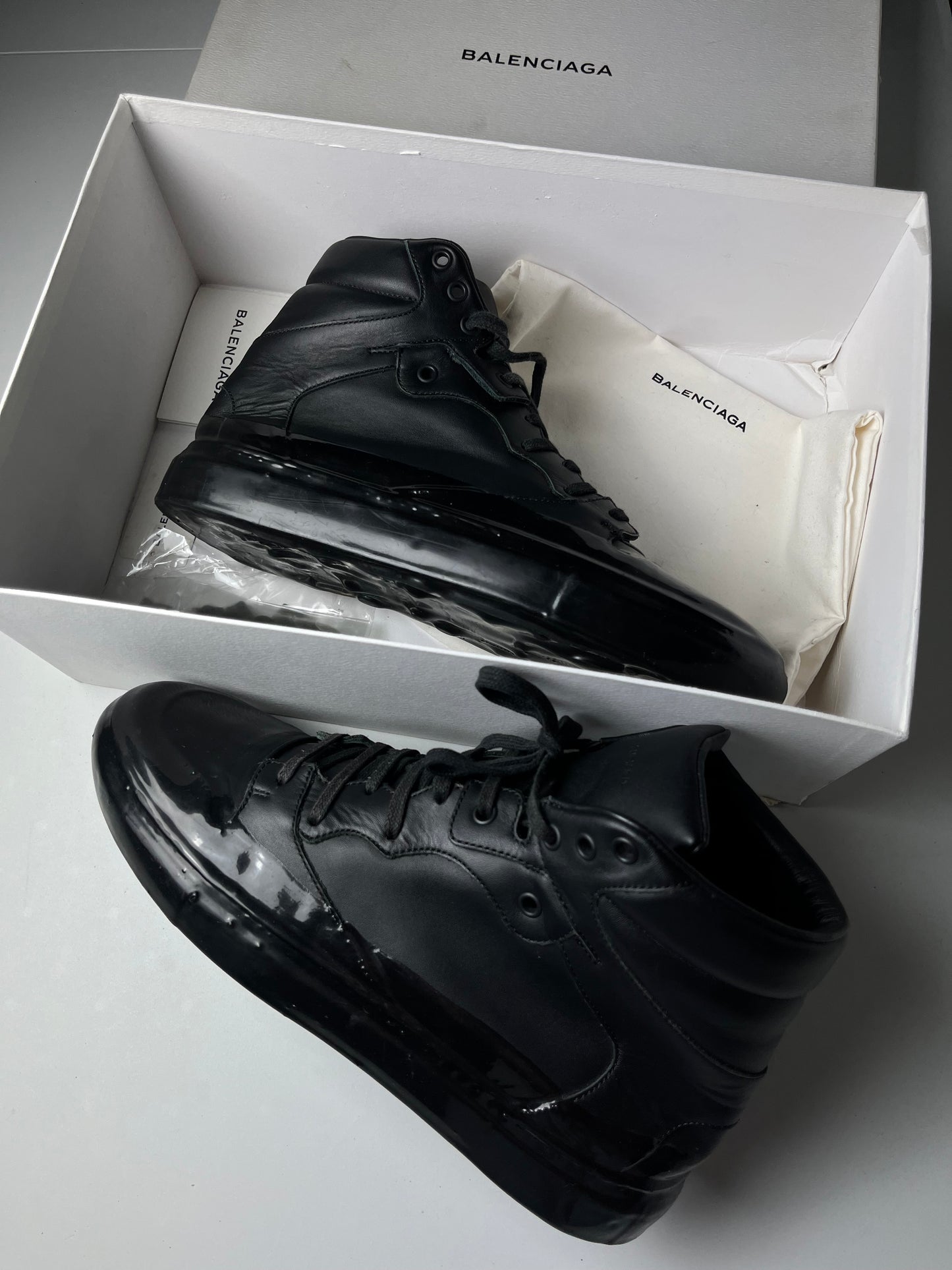 Balenciaga high top leather sneakers - EU 42 - black