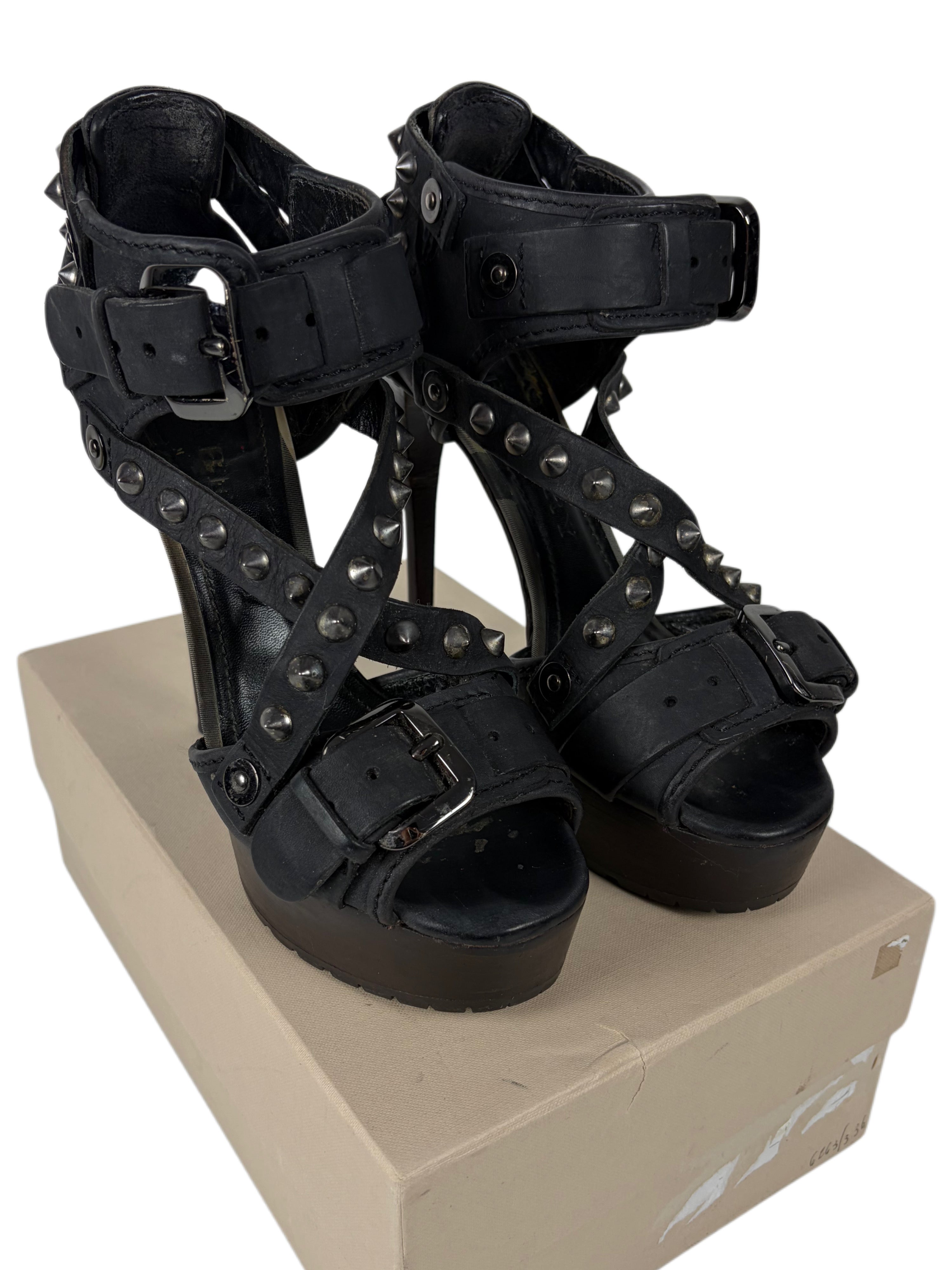 Burberry studded gladiator heels - eu 38 - black