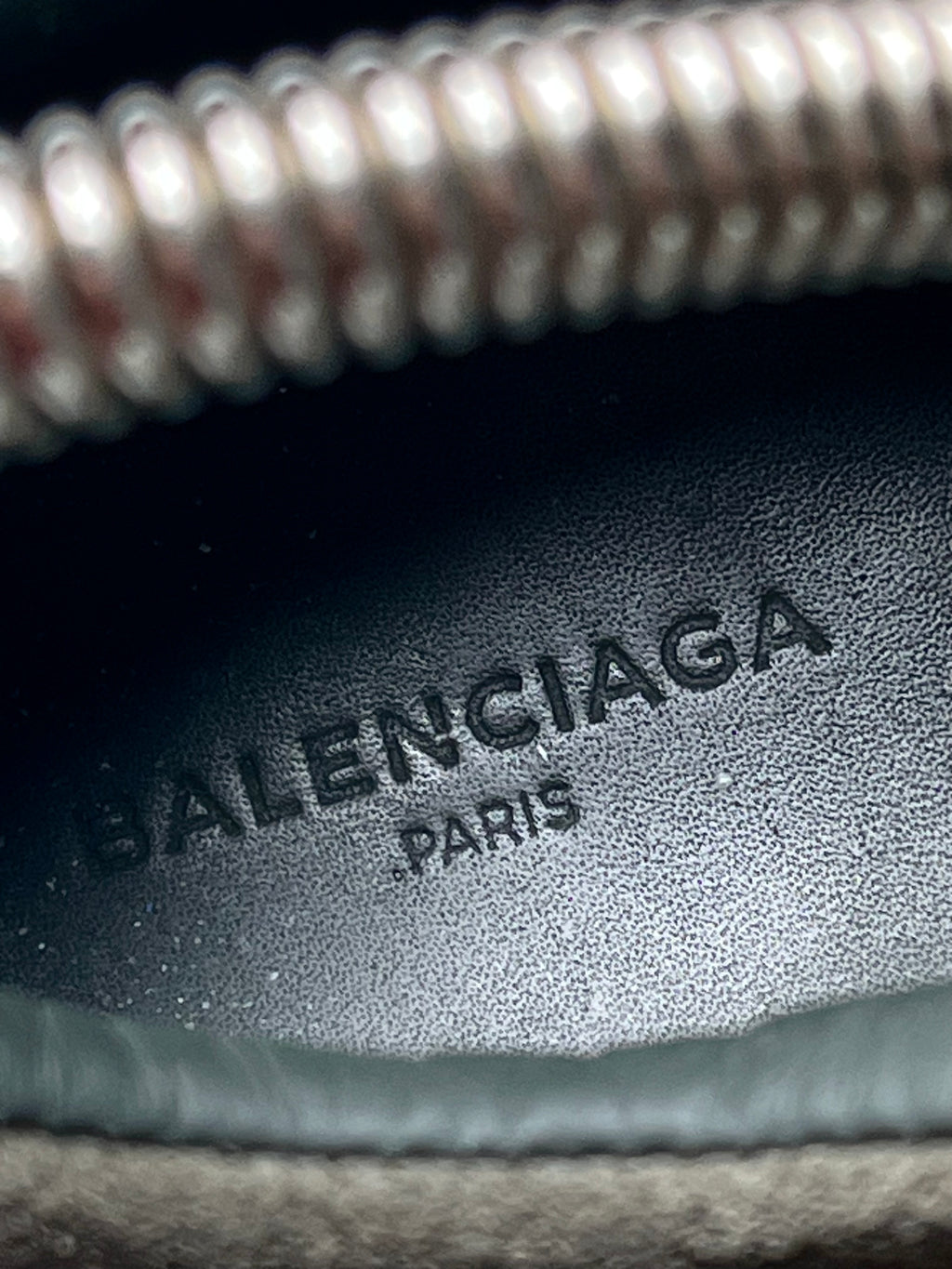 Balenciaga low Dipped Suede Leather - EU 40 - olive green