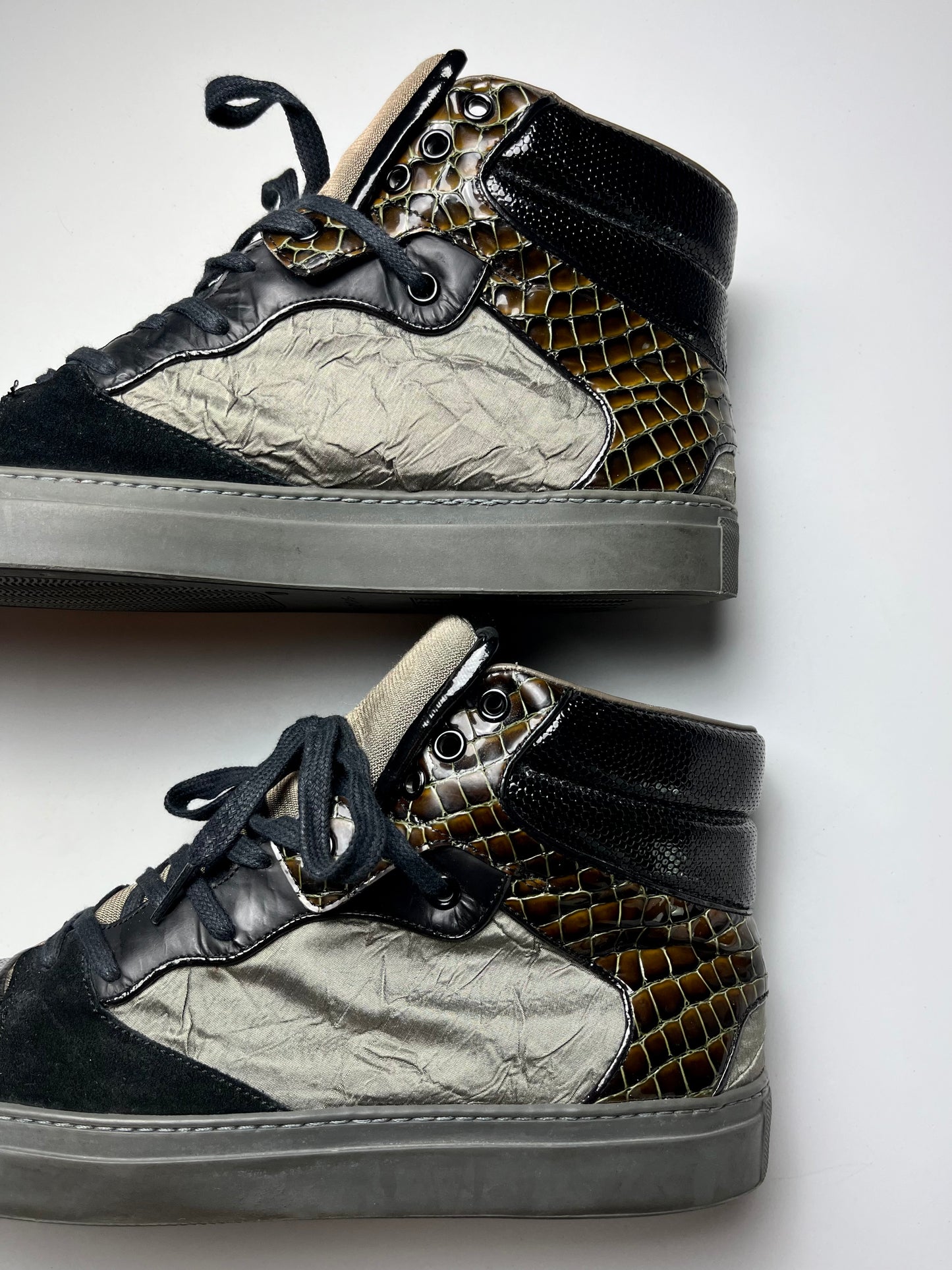 2010 Balenciaga Python skin high top sneakers - EU 41 - black/green