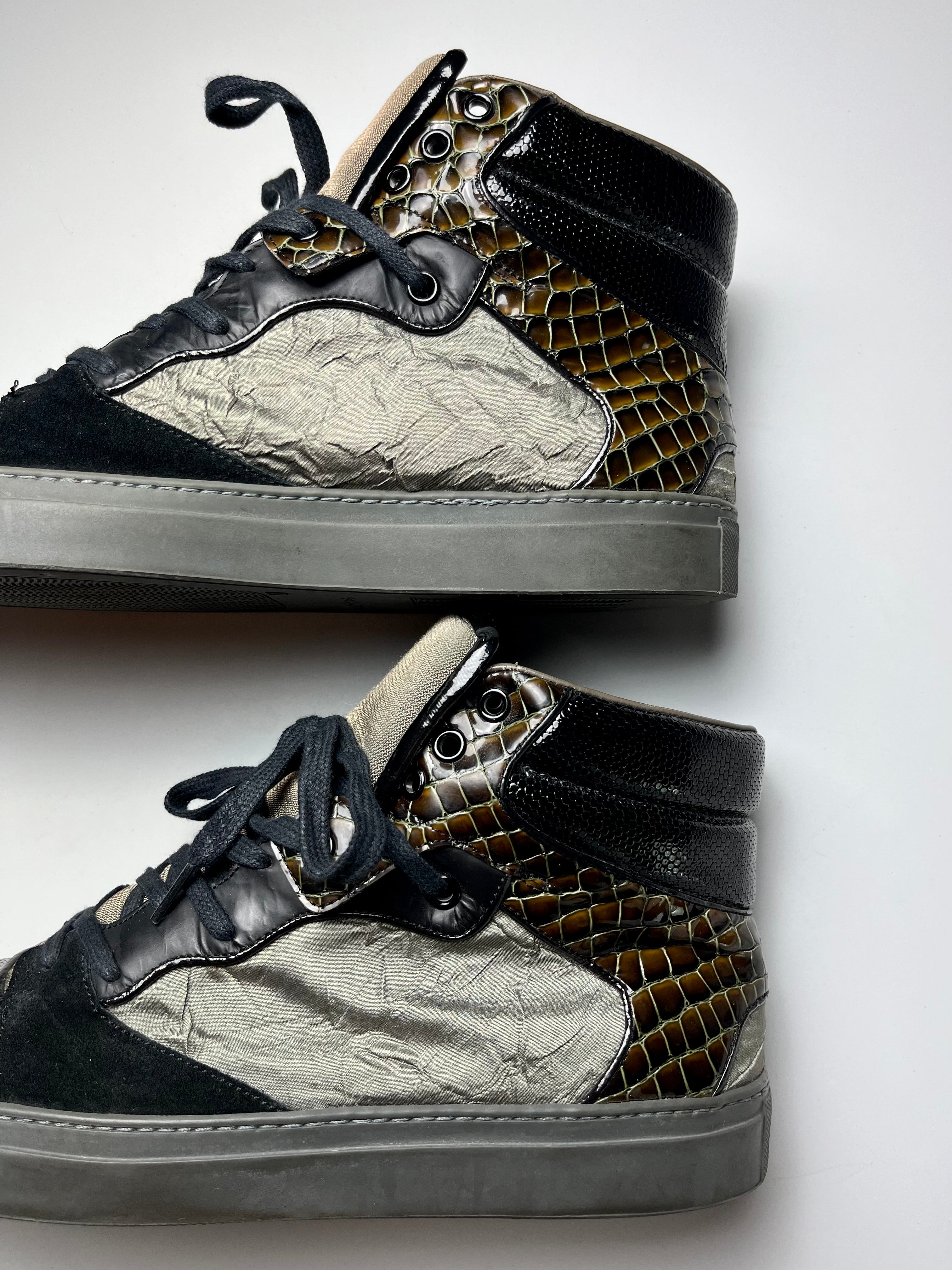 2010 Balenciaga Python skin high top sneakers - EU 41 - black/green