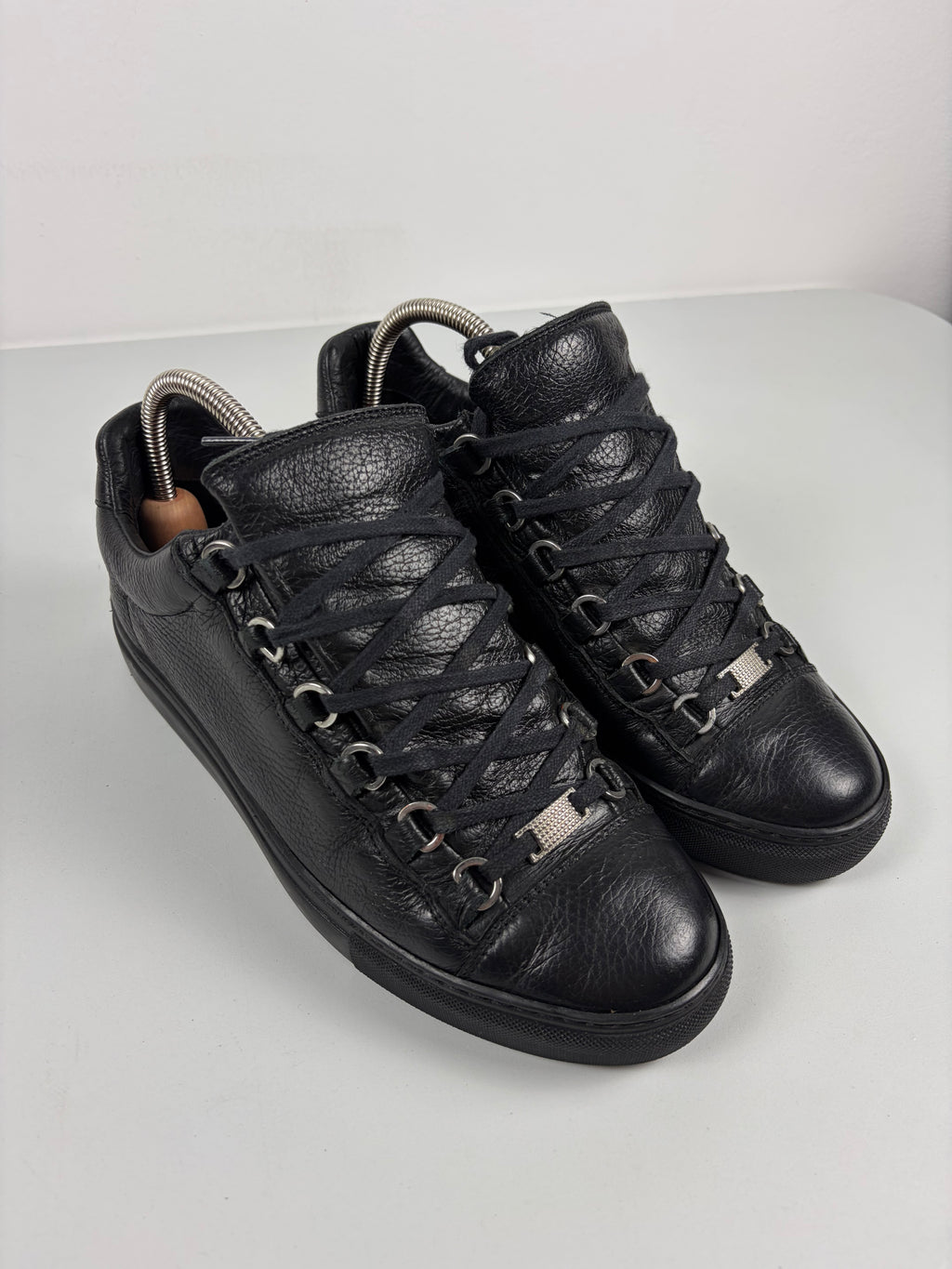 Balenciaga arena low - eu 40 / us 7 - black
