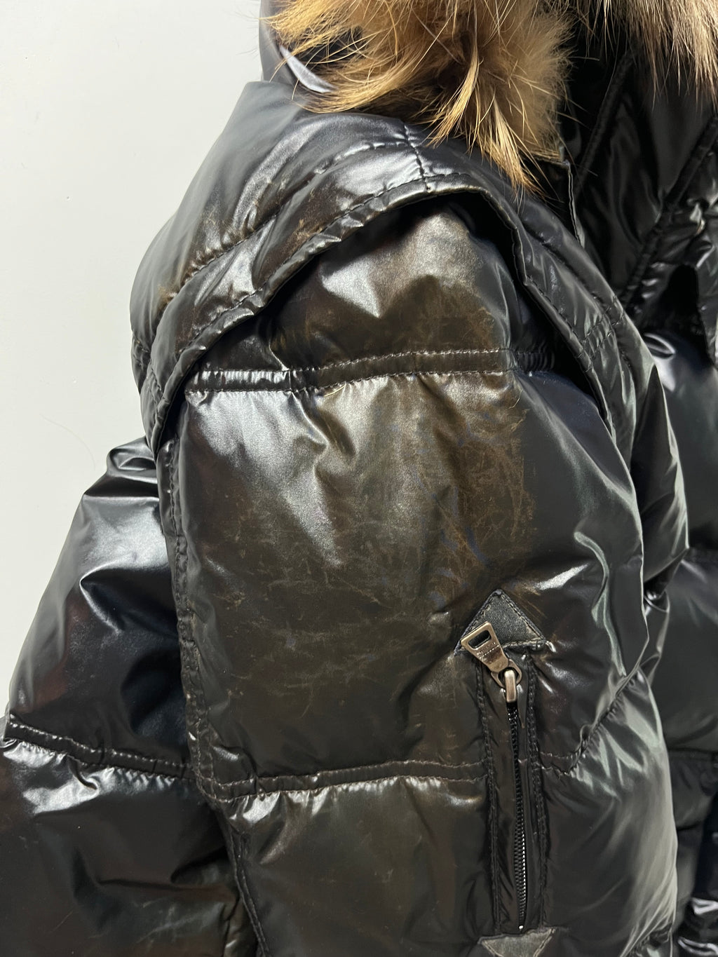 00’s BURBERRY made in Japan real fur down waxed jacket (M/L) - black
