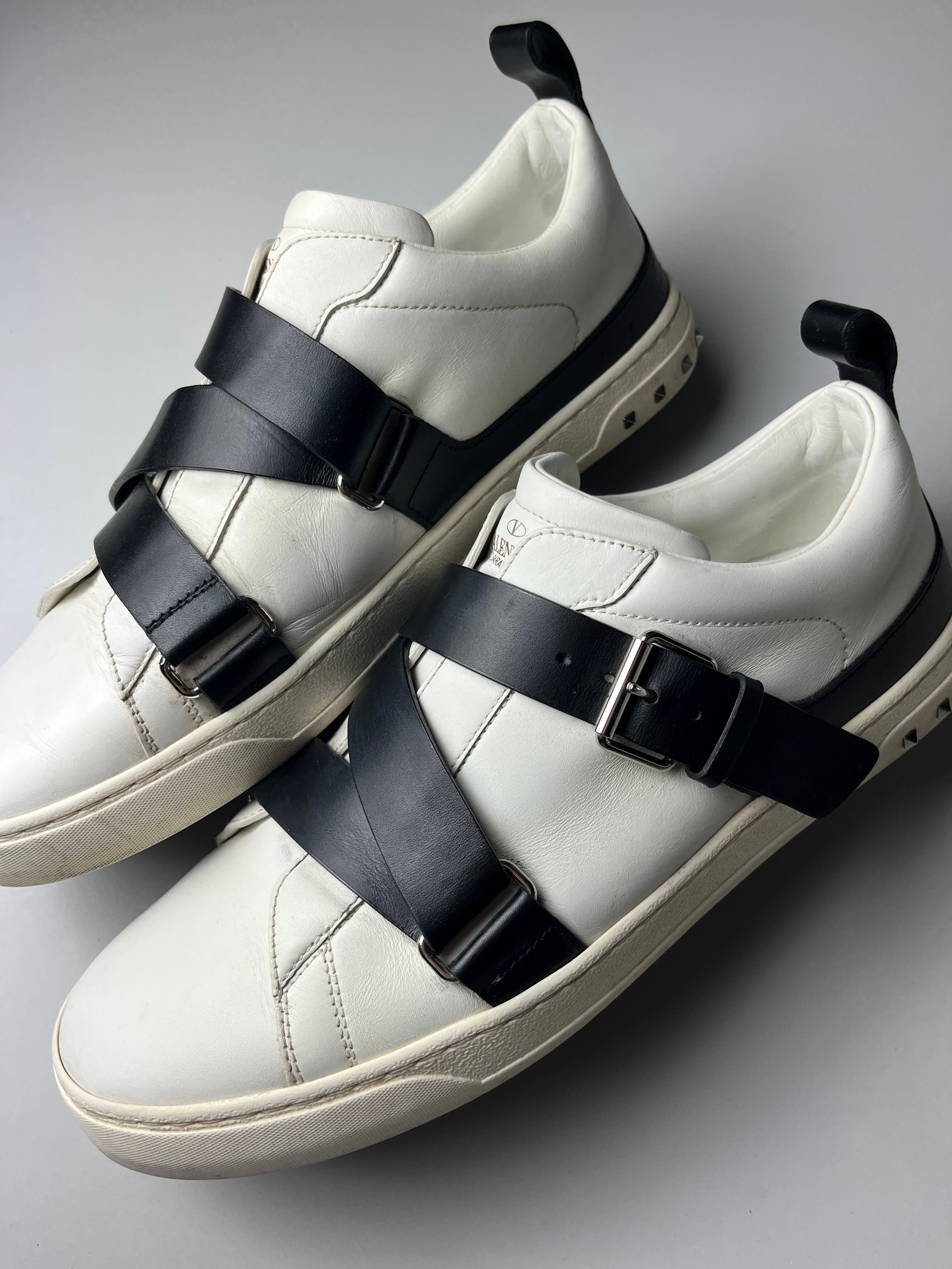Valentino Garavani low buckle strap - Eu 43 - white