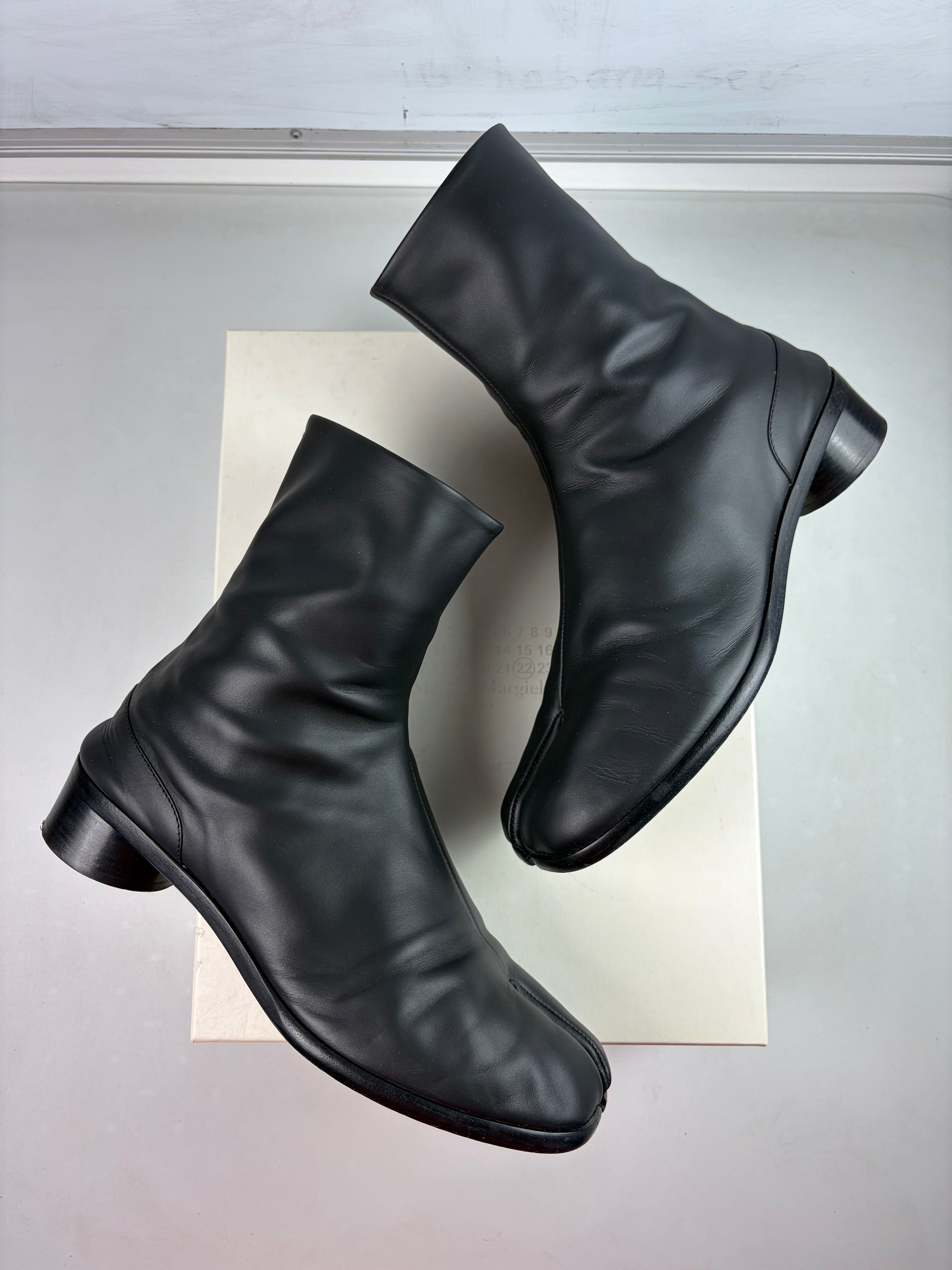 Maison Margiela Tabi leather boots - eu 43 / us 10 - black