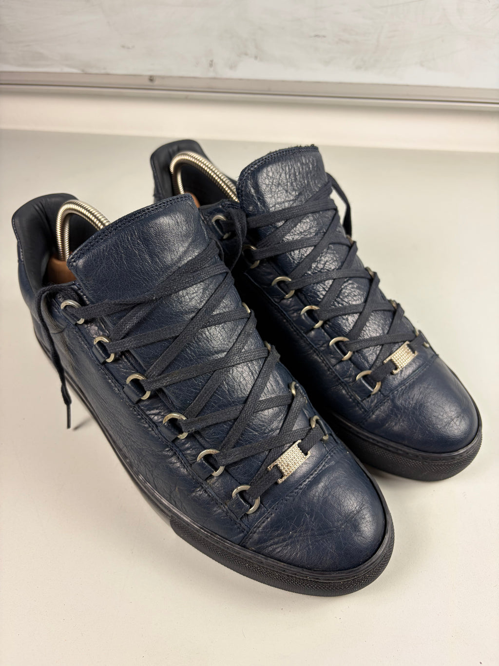 Balenciaga arena low - eu 43 / us 10 - navy blue