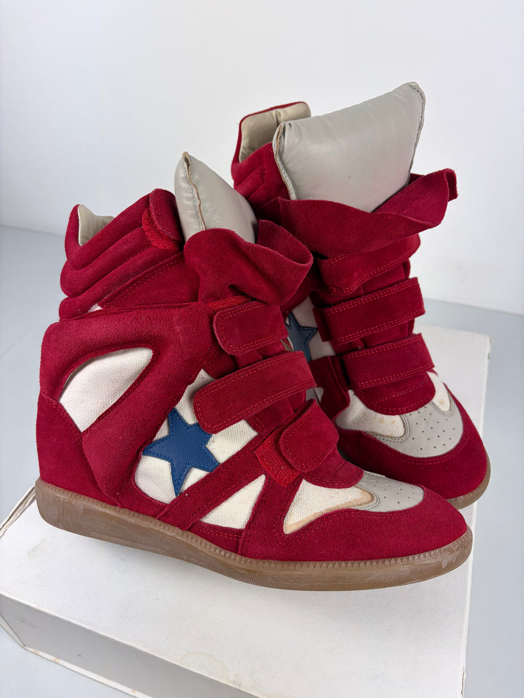 ISABEL MARANT
Bekett ‘Star’ wedge sneakers - eu 40 - brand new