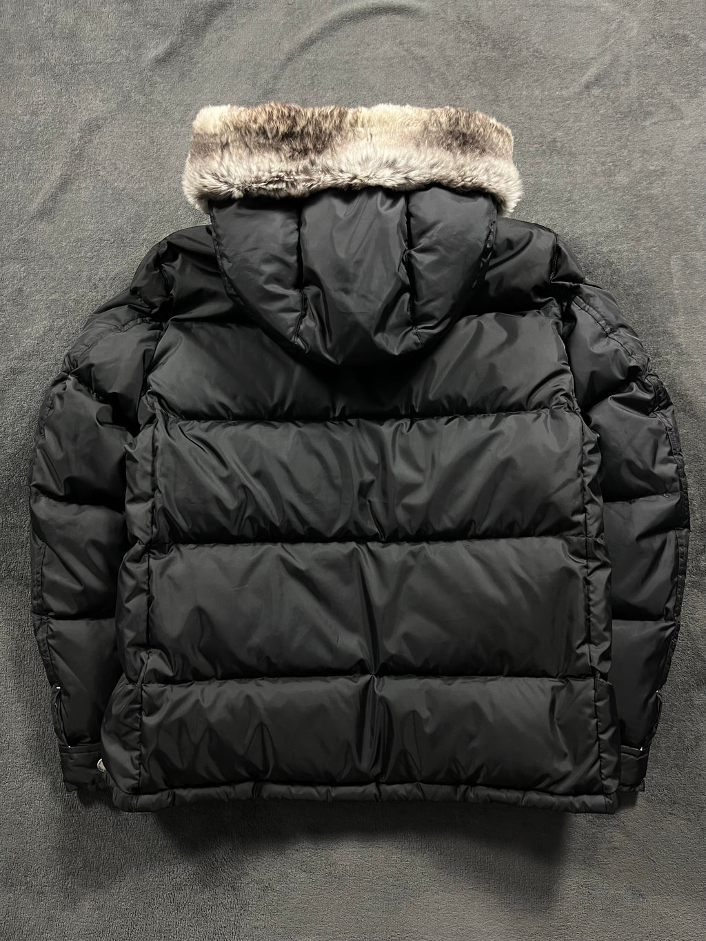 00’s BURBERRY made in Japan real fur down jacket (L)