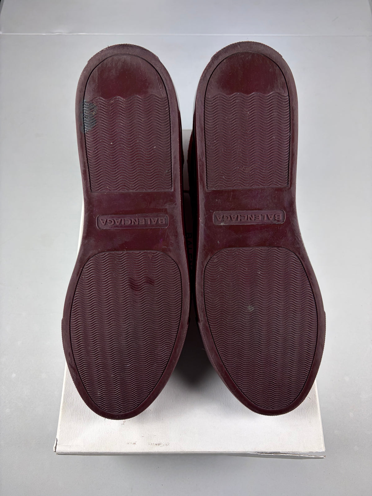 Balenciaga arena ‘Ombré’ red gradient high tops - eu 44 / us 11 / uk 10