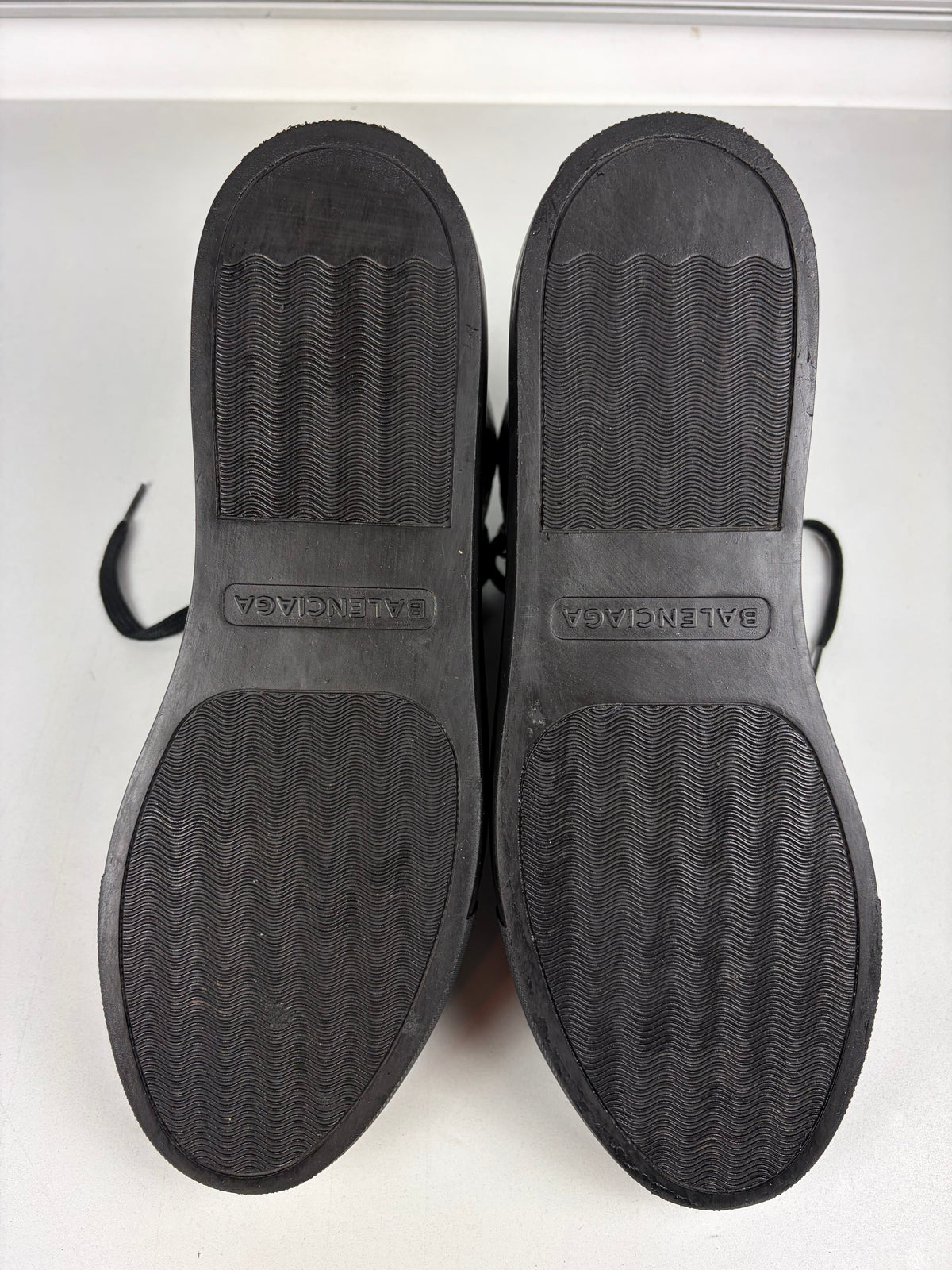 Balenciaga arena high tops - eu 42 / us 9 / uk 8 - black