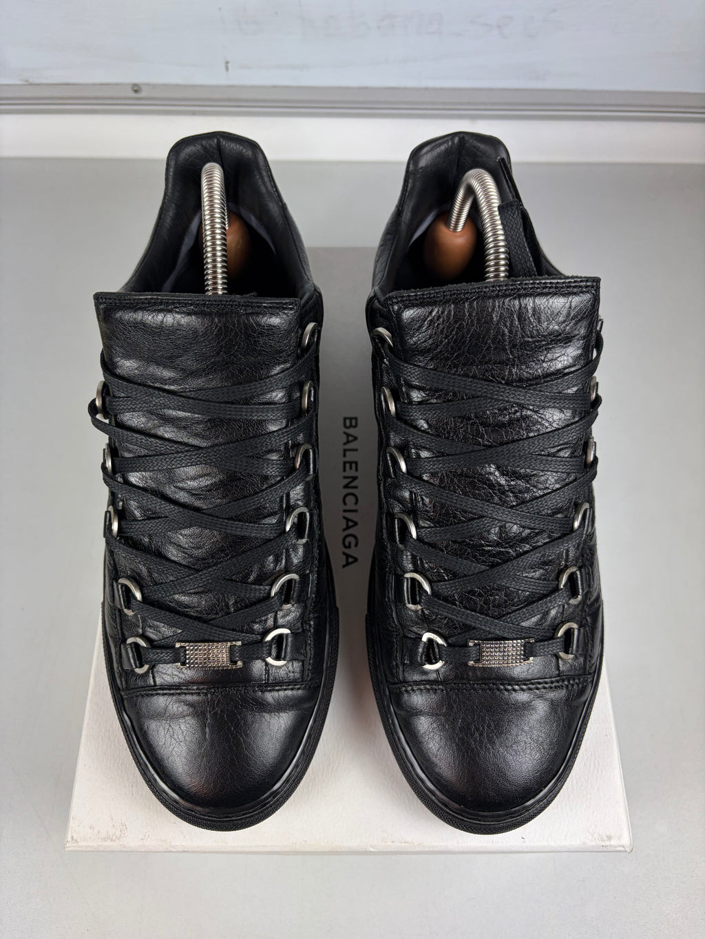 Balenciaga arena low - eu 40 / us 7 / uk 6 - black