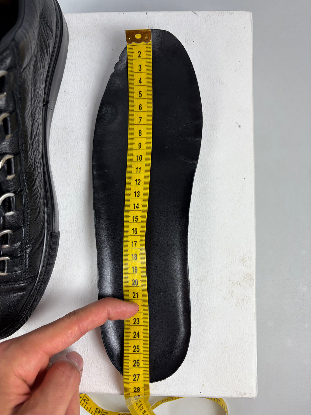 Balenciaga arena low - eu 40 / us 7 / uk 6 - black