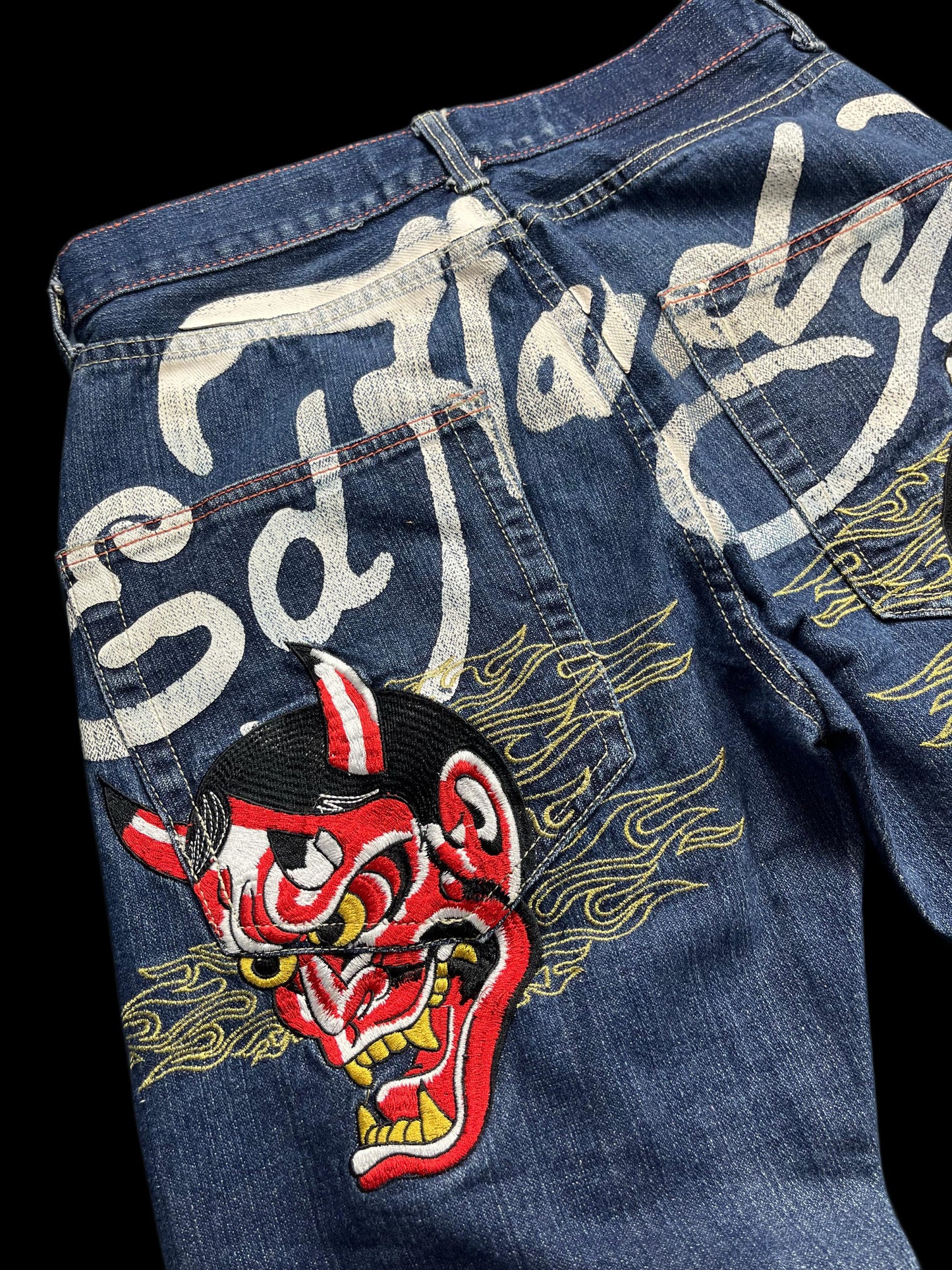 ED HARDY DEVIL EMBROIDERED JEANS (30)