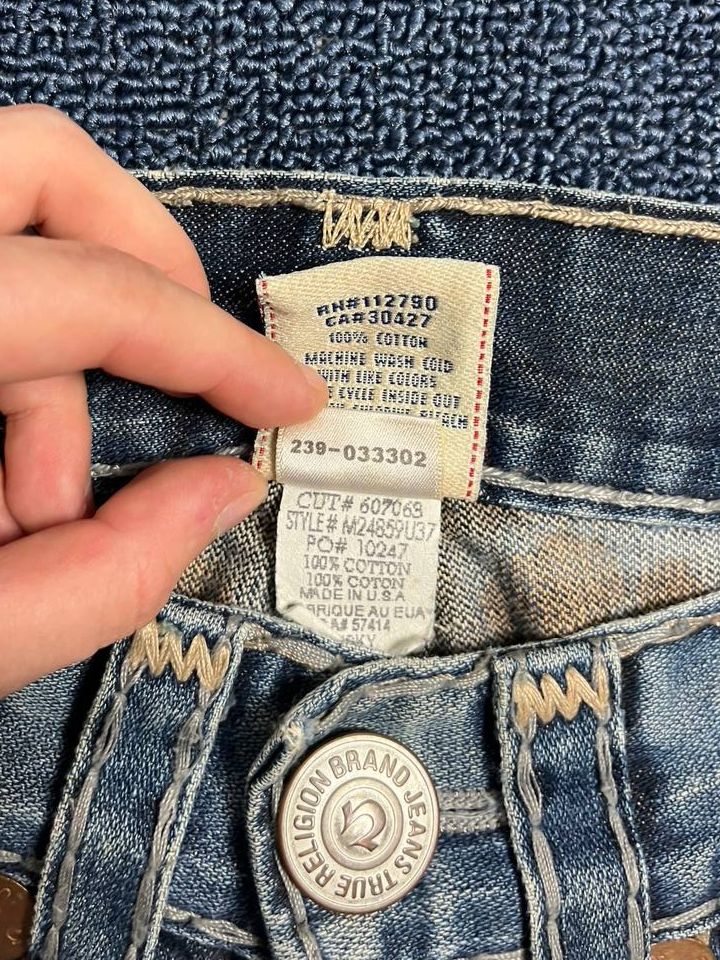 TRUE RELIGION RICKY SUPER T JEANS (28)